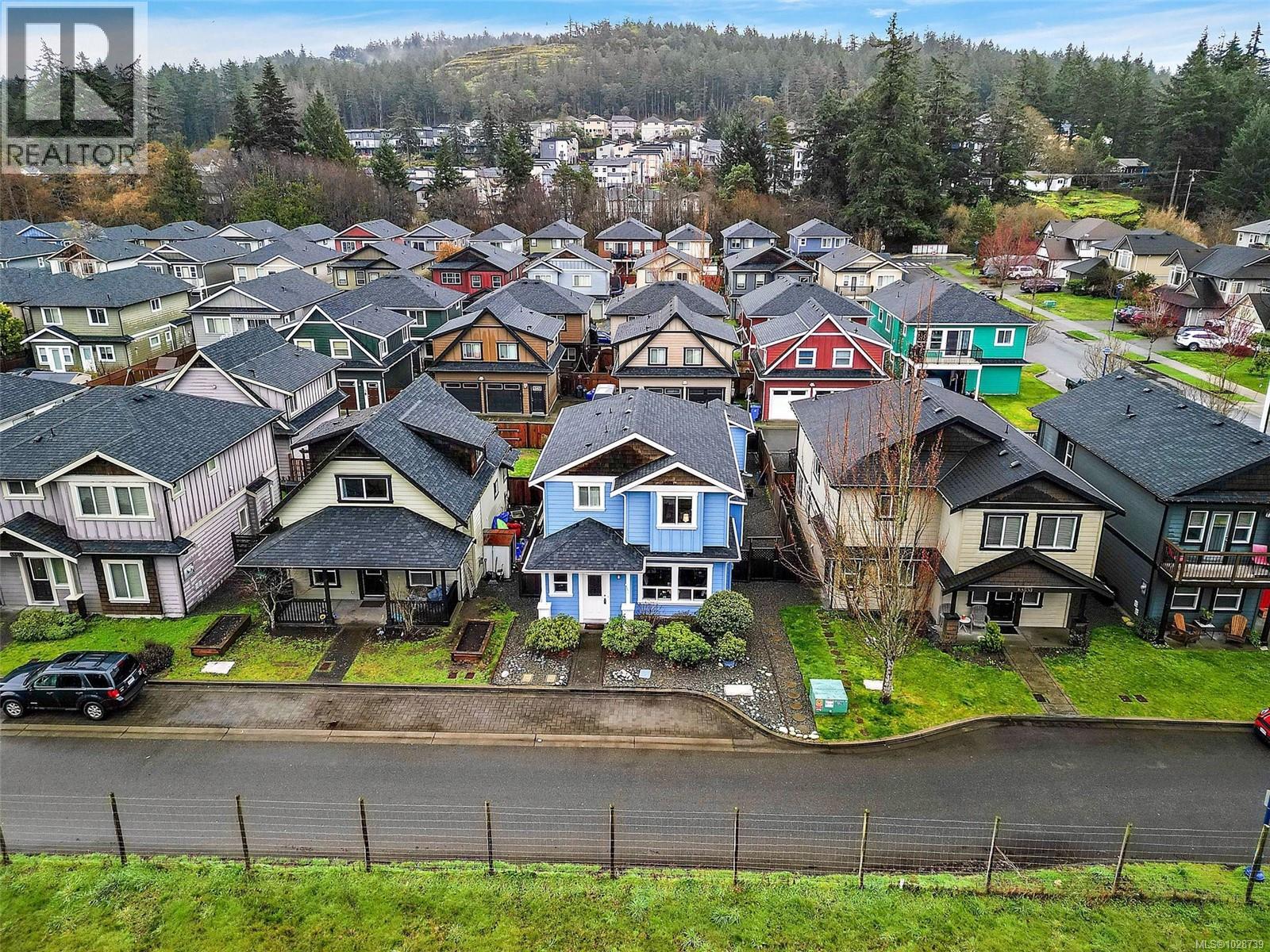 3389 Piper Rd - 3