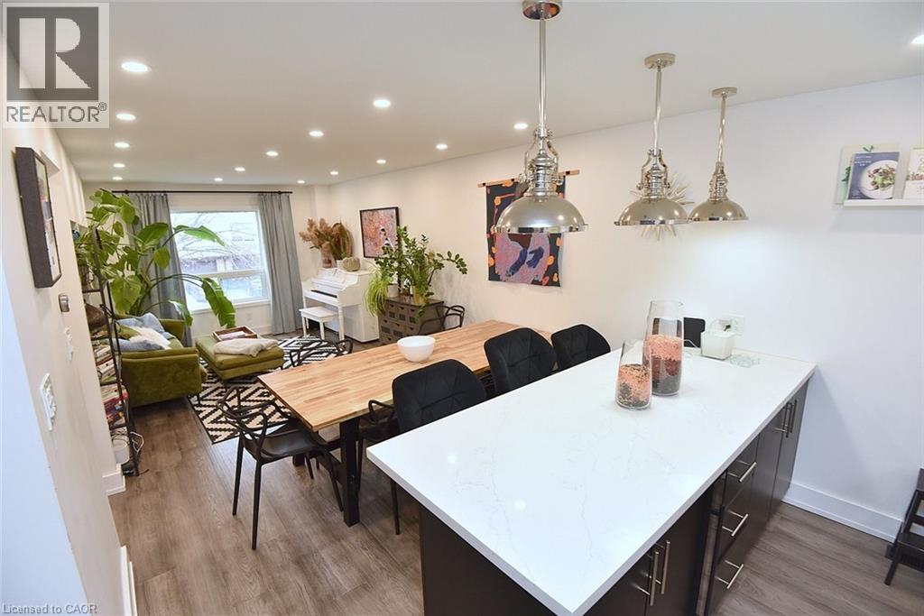 #8 1221 DUNDIX ROAD - 20