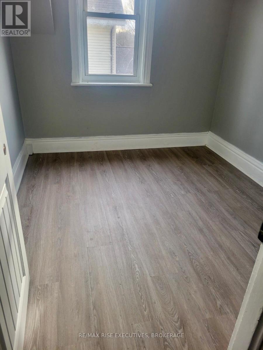 190 VICTORIA AVENUE - 42