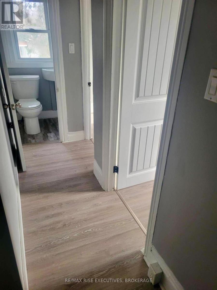 190 VICTORIA AVENUE - 46