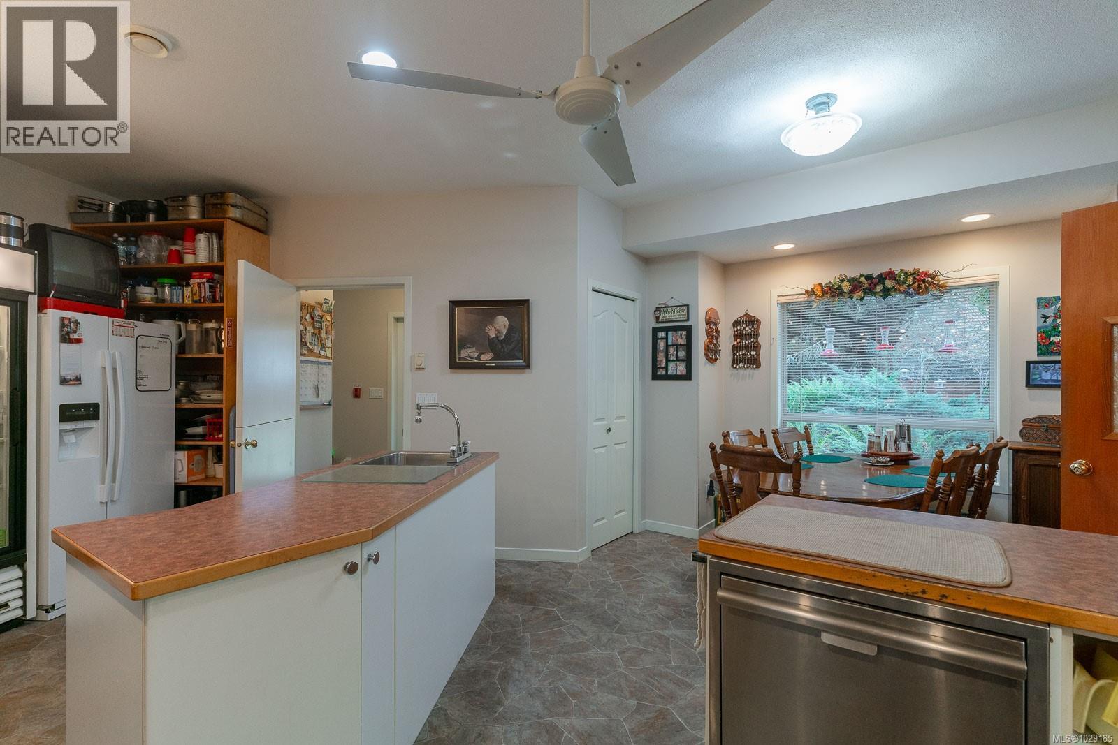 5895 River Rd, Port Alberni
