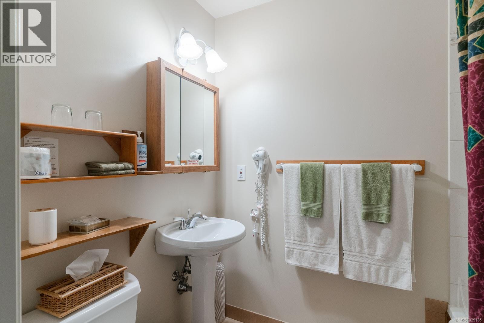 5895 River Rd, Port Alberni