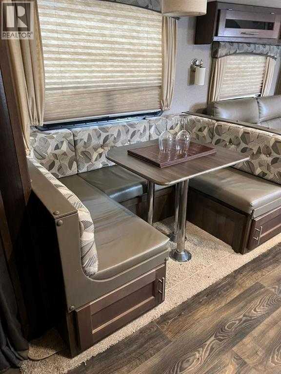 25054 South Pine Lake Road, Rural Red Deer County