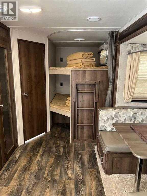 25054 South Pine Lake Road, Rural Red Deer County