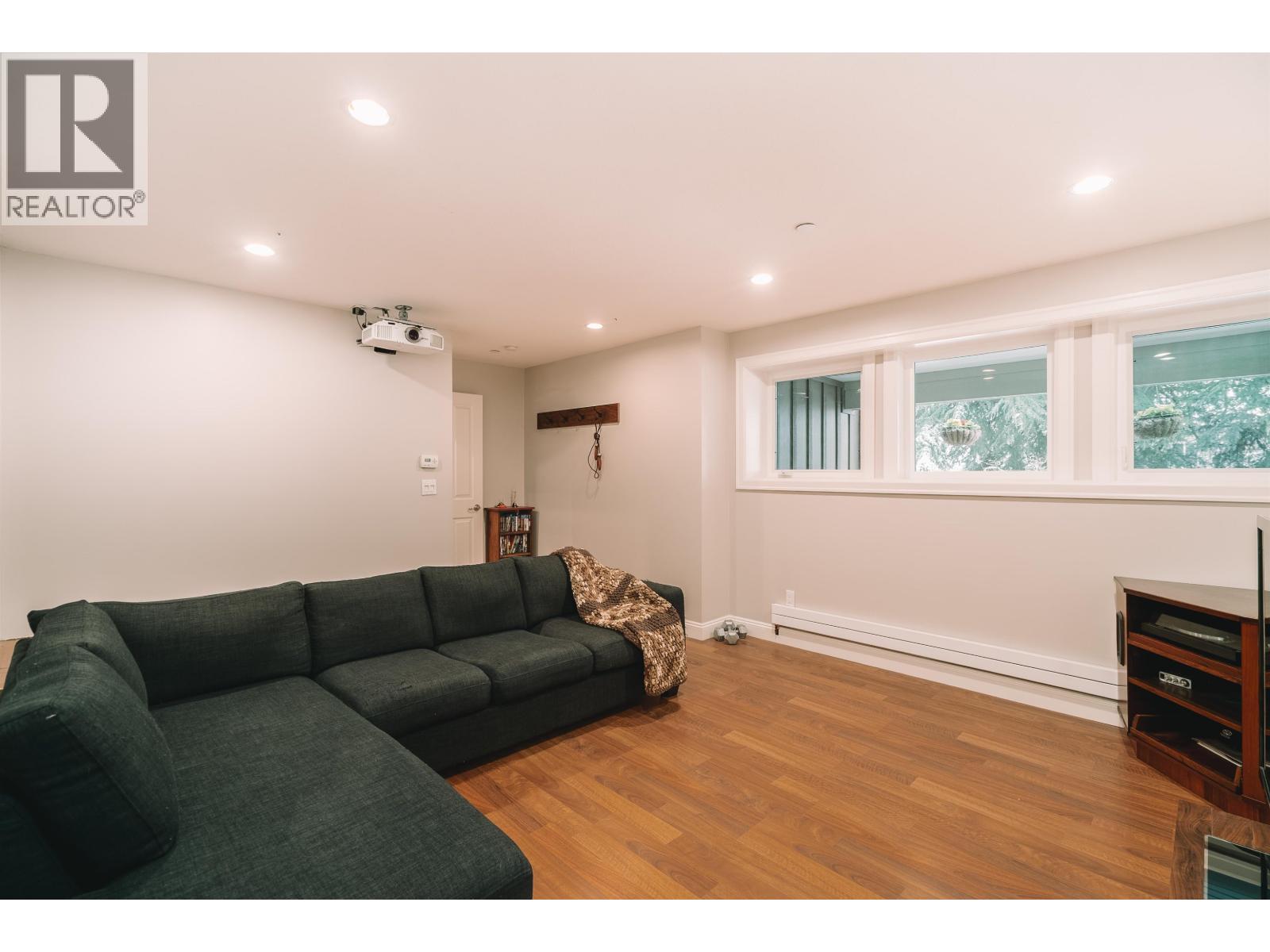 1845 HARBOUR STREET, Port Coquitlam