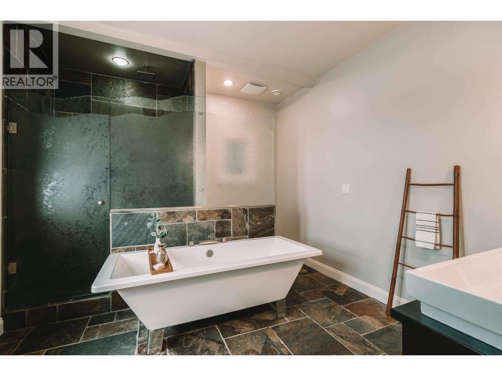 1845 HARBOUR STREET, Port Coquitlam