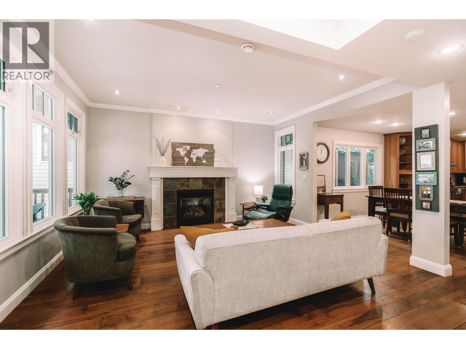 1845 HARBOUR STREET, Port Coquitlam