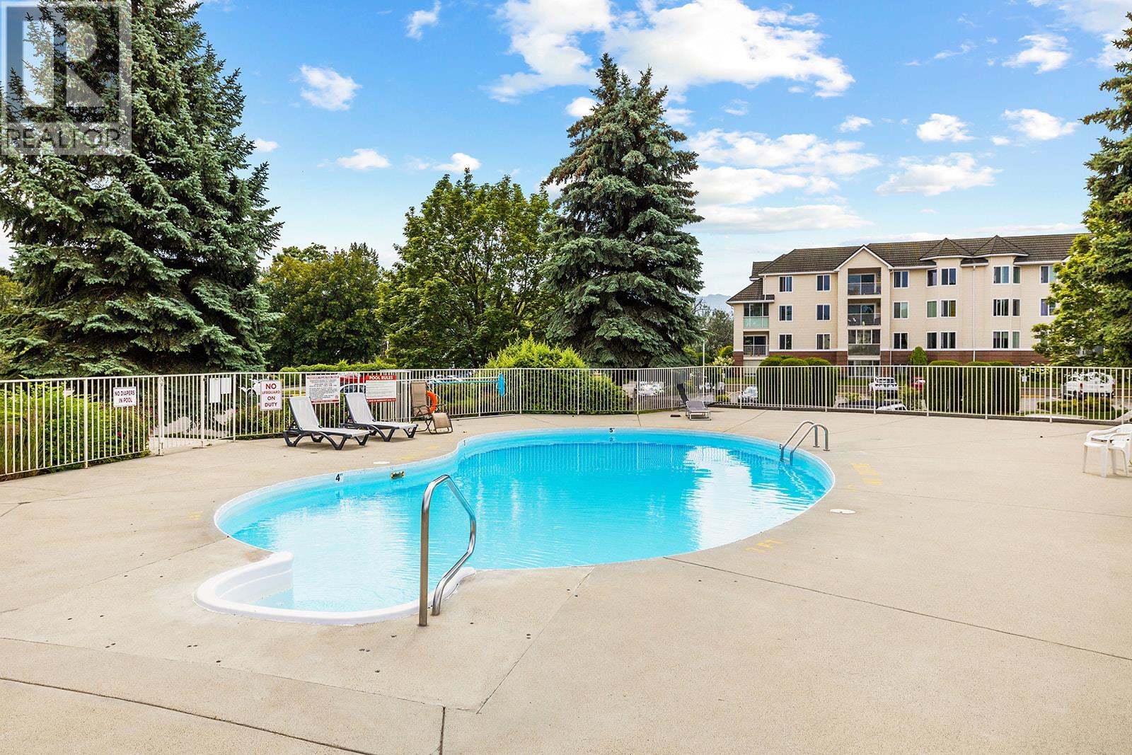 208 3160 Casorso Road, Kelowna