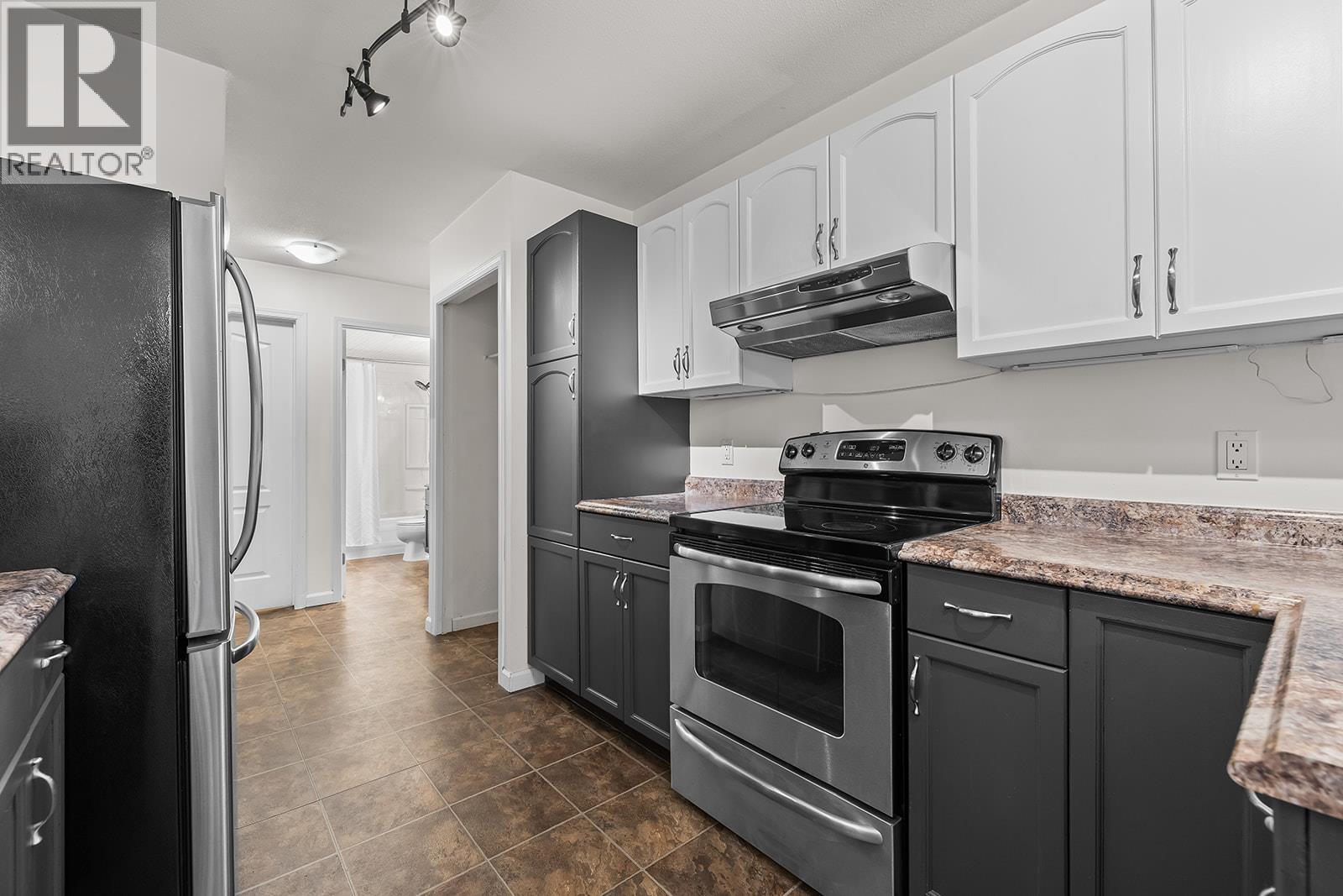 208 3160 Casorso Road, Kelowna