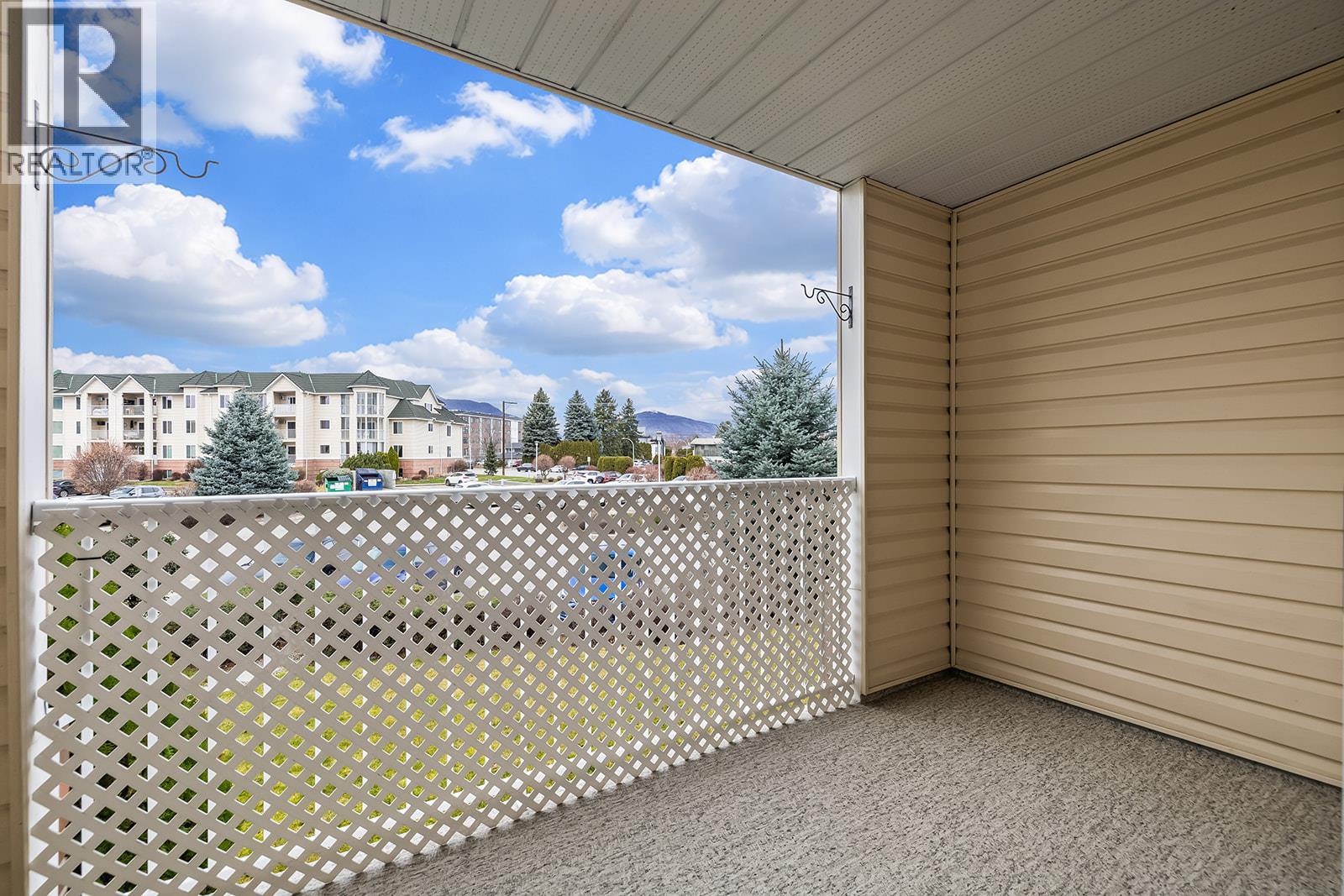 208 3160 Casorso Road, Kelowna