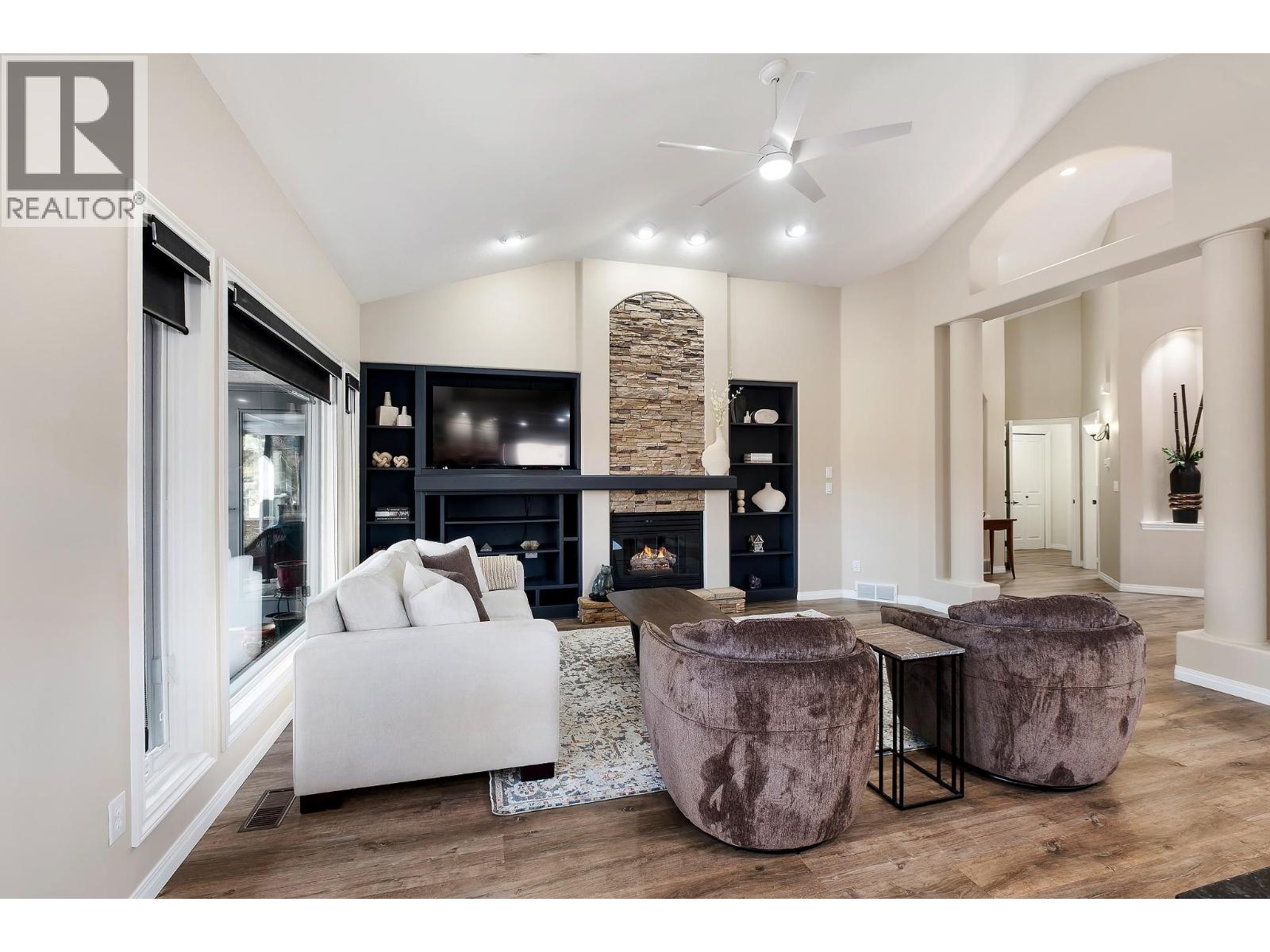 3907 Gallaghers Circle, Kelowna