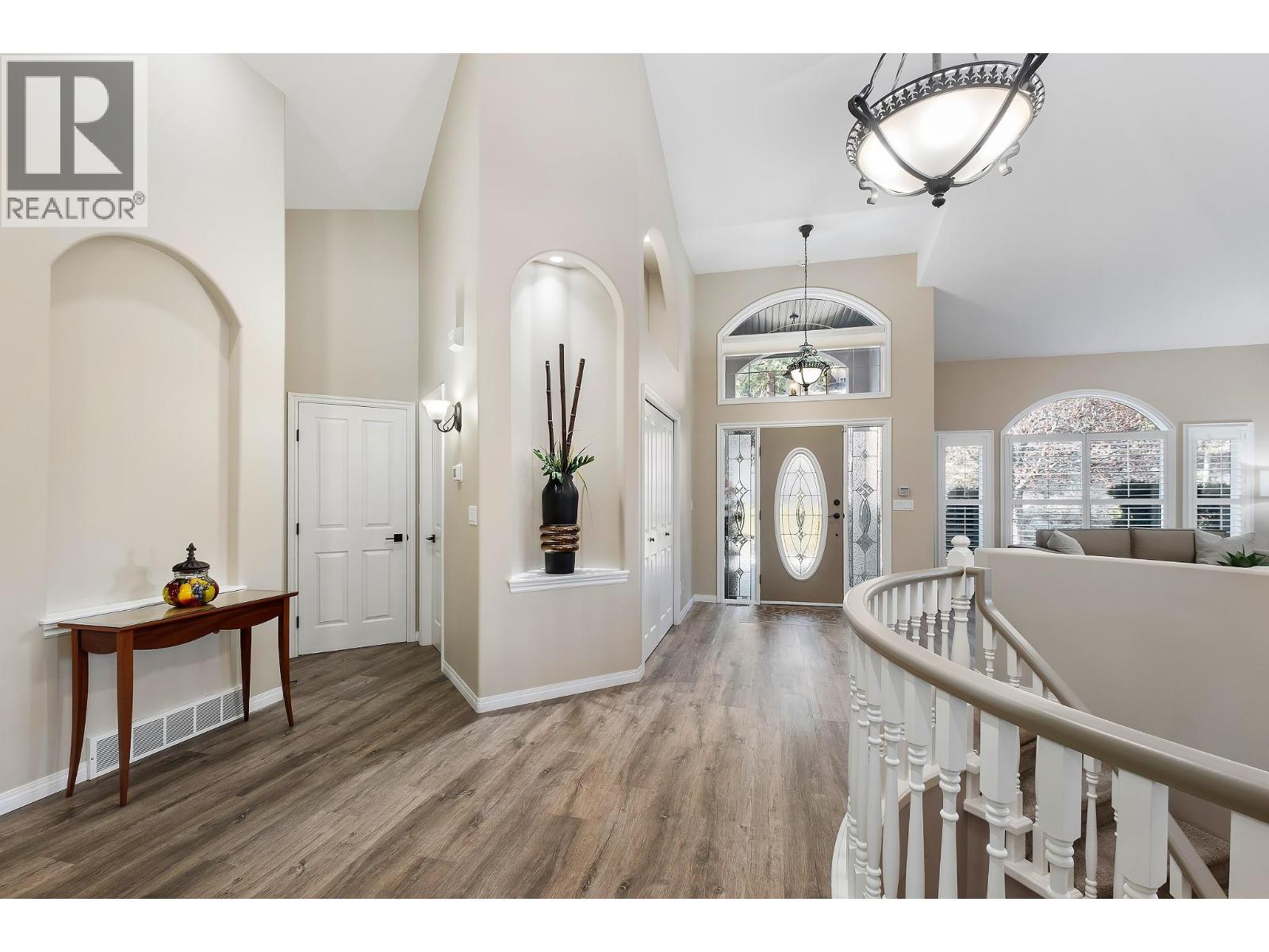 3907 Gallaghers Circle, Kelowna