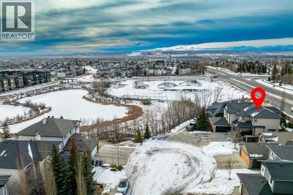 Single Family House for Sale in  Royal Highland Court NW Royal Oak Calgary 