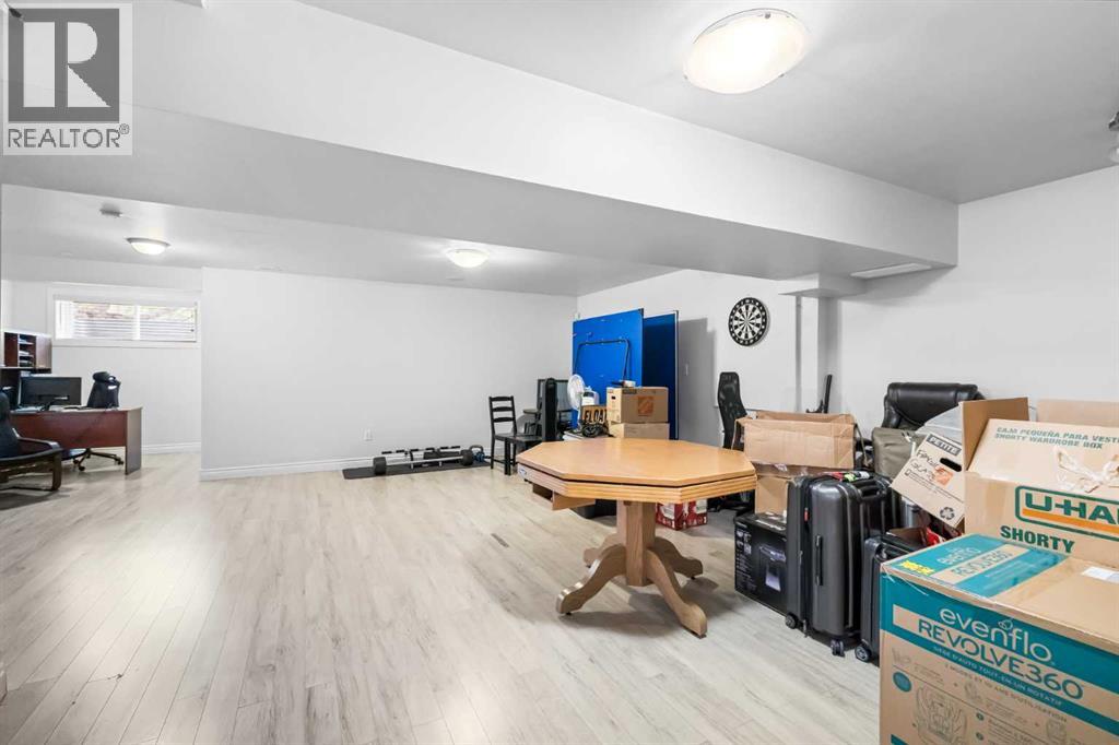 Single Family House for Sale in  Royal Highland Court NW Royal Oak Calgary 