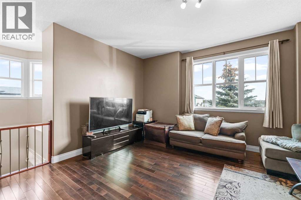 Single Family House for Sale in  Royal Highland Court NW Royal Oak Calgary 