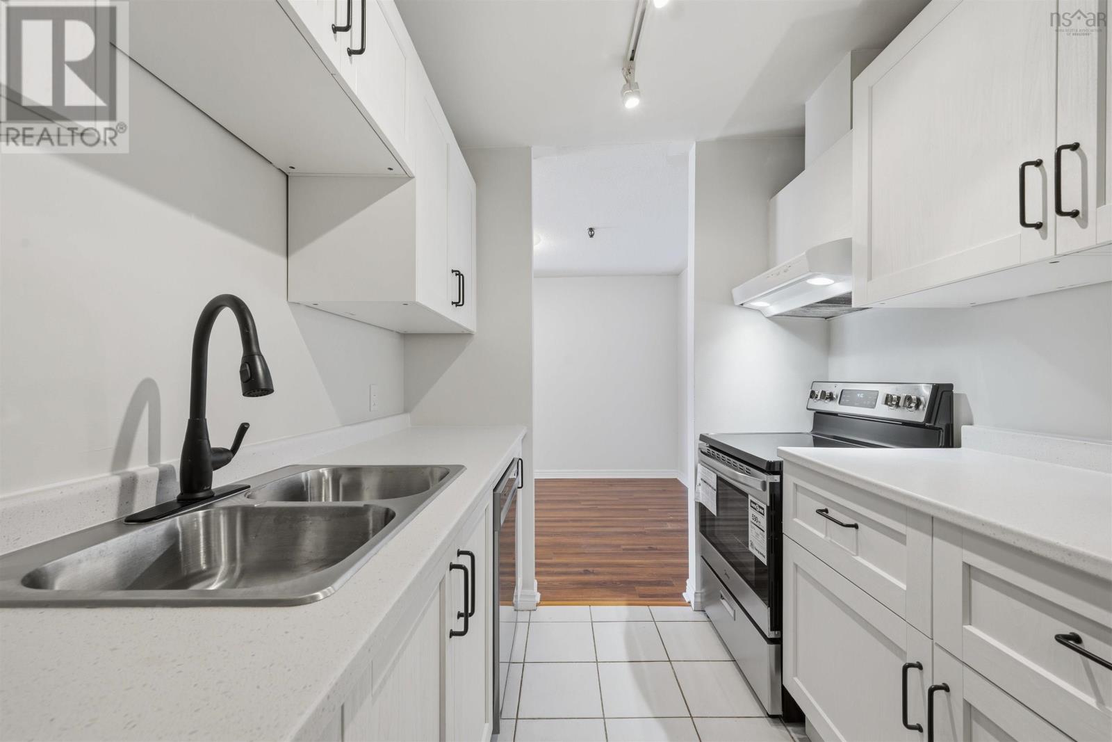 Property 11 of 29 of 314 15 Langbrea Drive