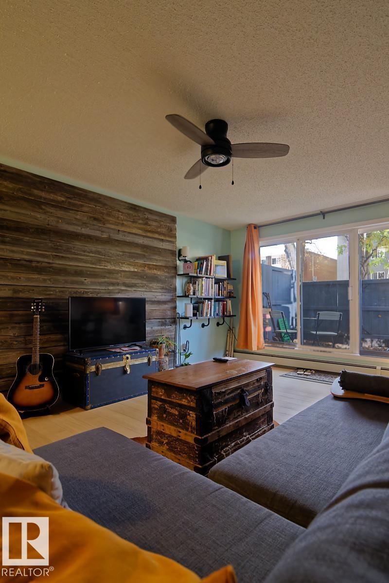 #105 11217 103 AV NW NW - 5