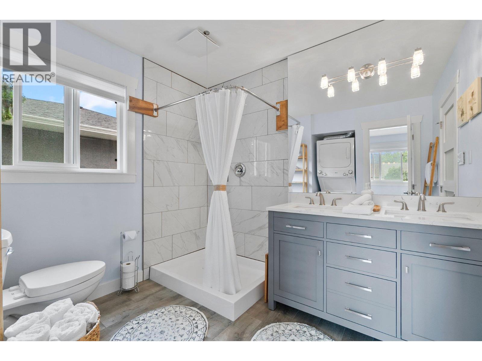 845 Richter Street, Kelowna