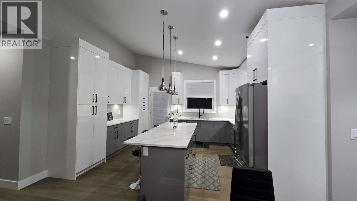 2852 Canyon Crest Drive, West Kelowna