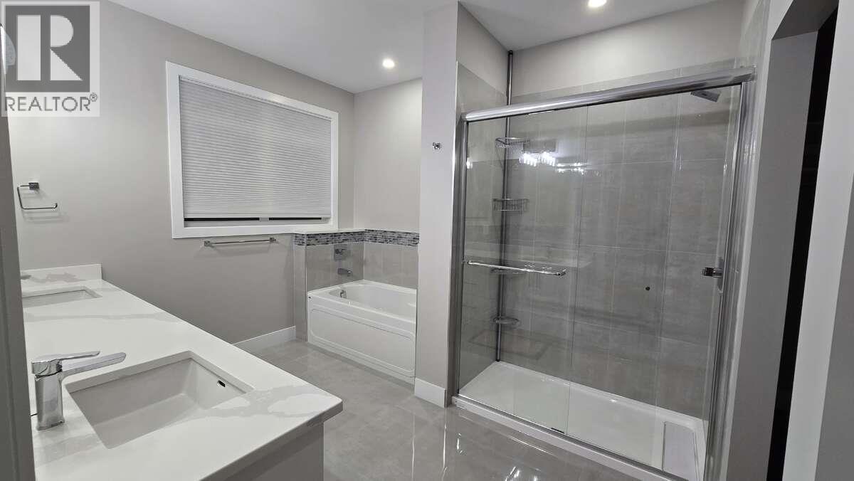 2852 Canyon Crest Drive, West Kelowna