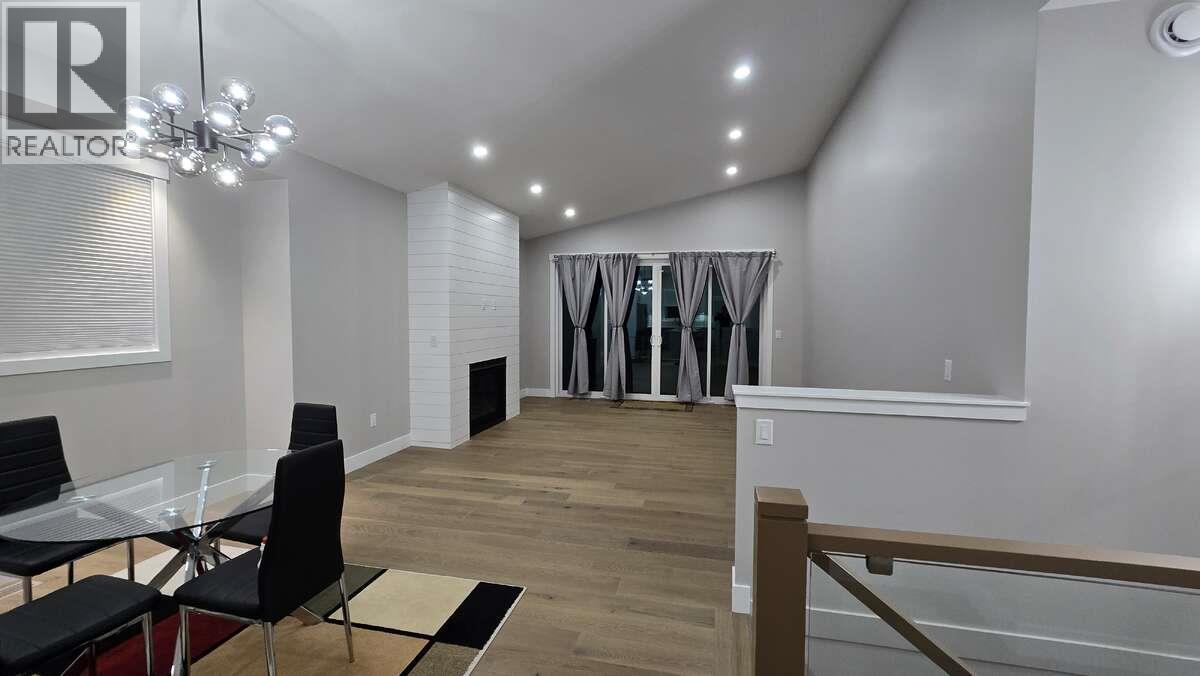 2852 Canyon Crest Drive - 22