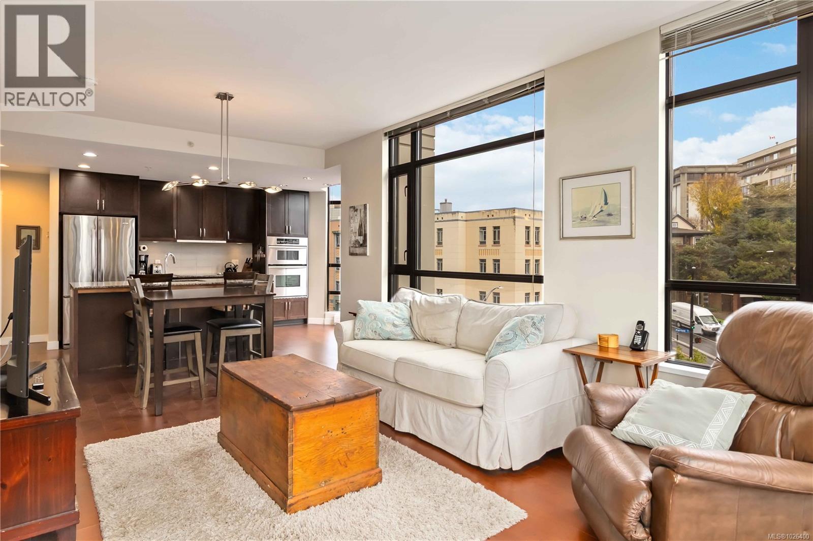 603 788 Humboldt St, Victoria