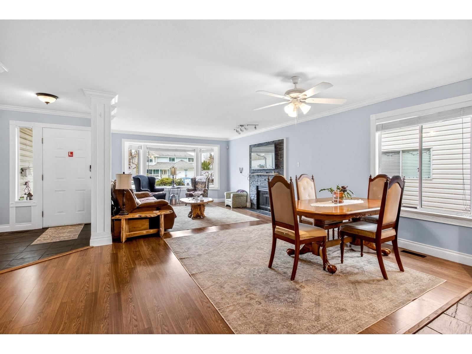 3273 264A Street - photo 2