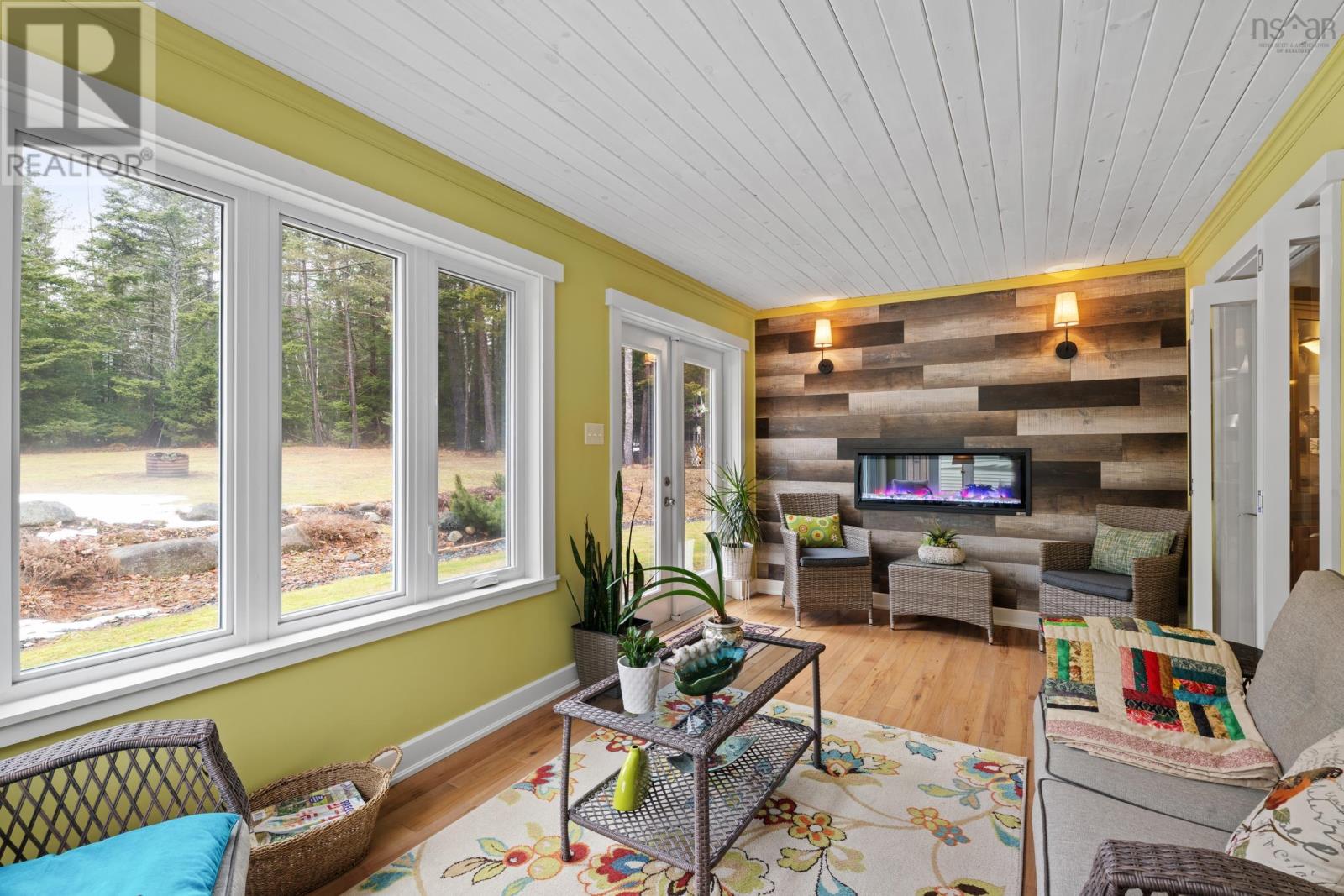 Property 21 of 50 of 532 Oakland Road