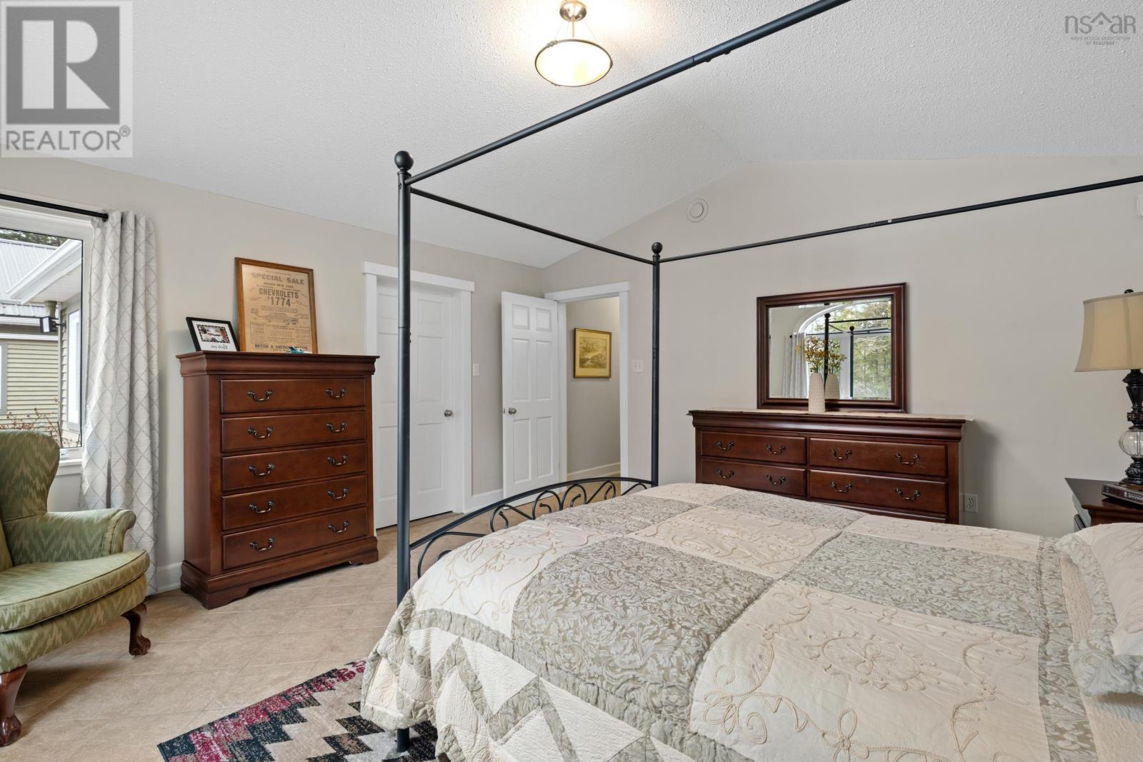 Property 32 of 50 of 532 Oakland Road