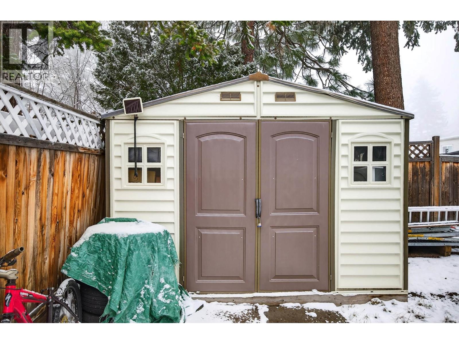 #8 1555 HOWE Road - 21