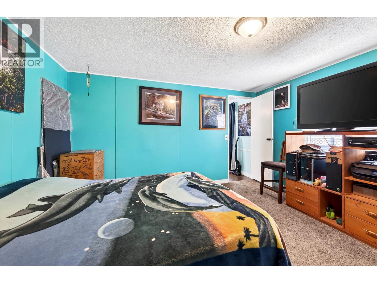 #8 1555 HOWE Road - 9