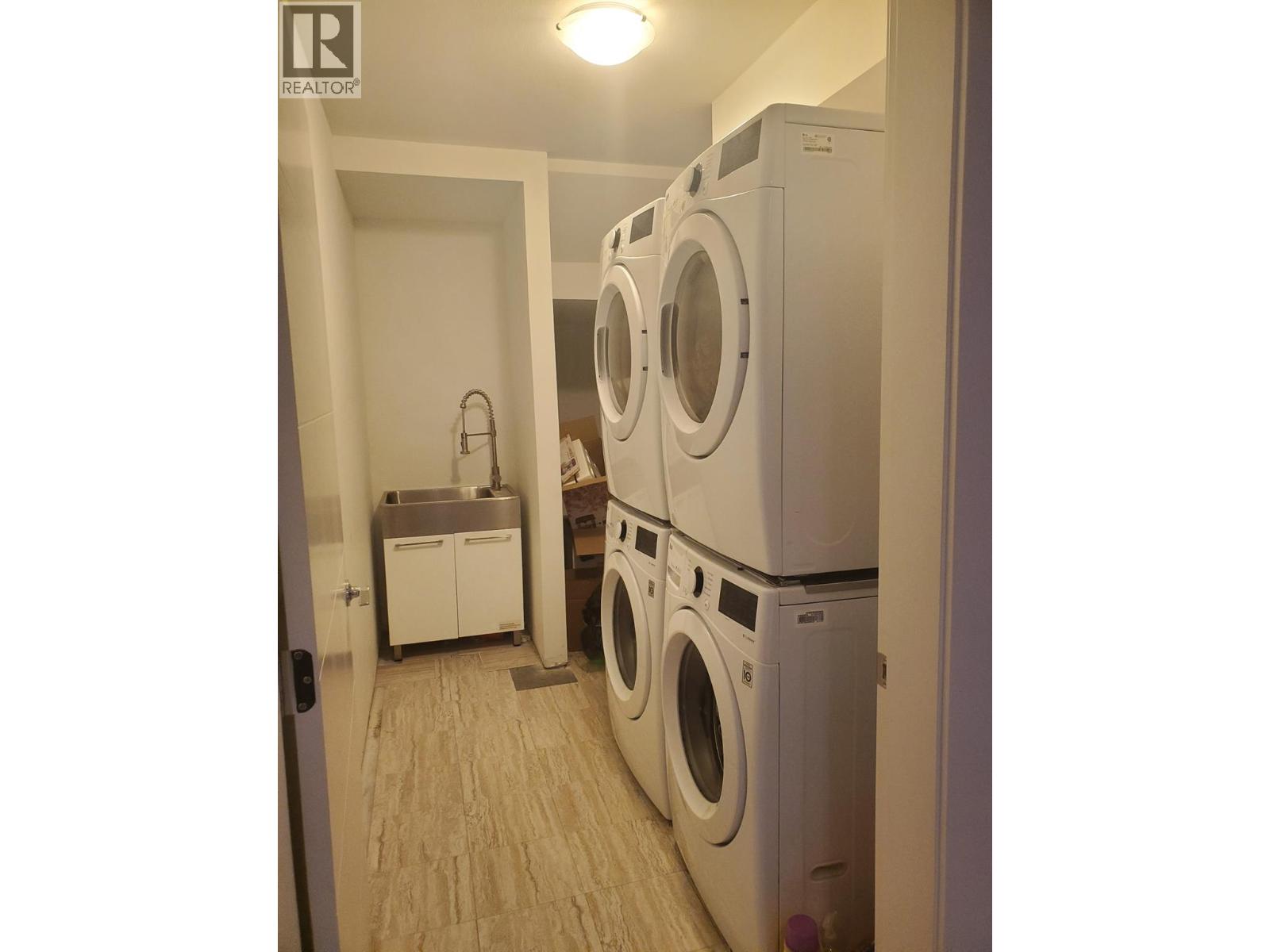 571 Mountain Drive, Vernon