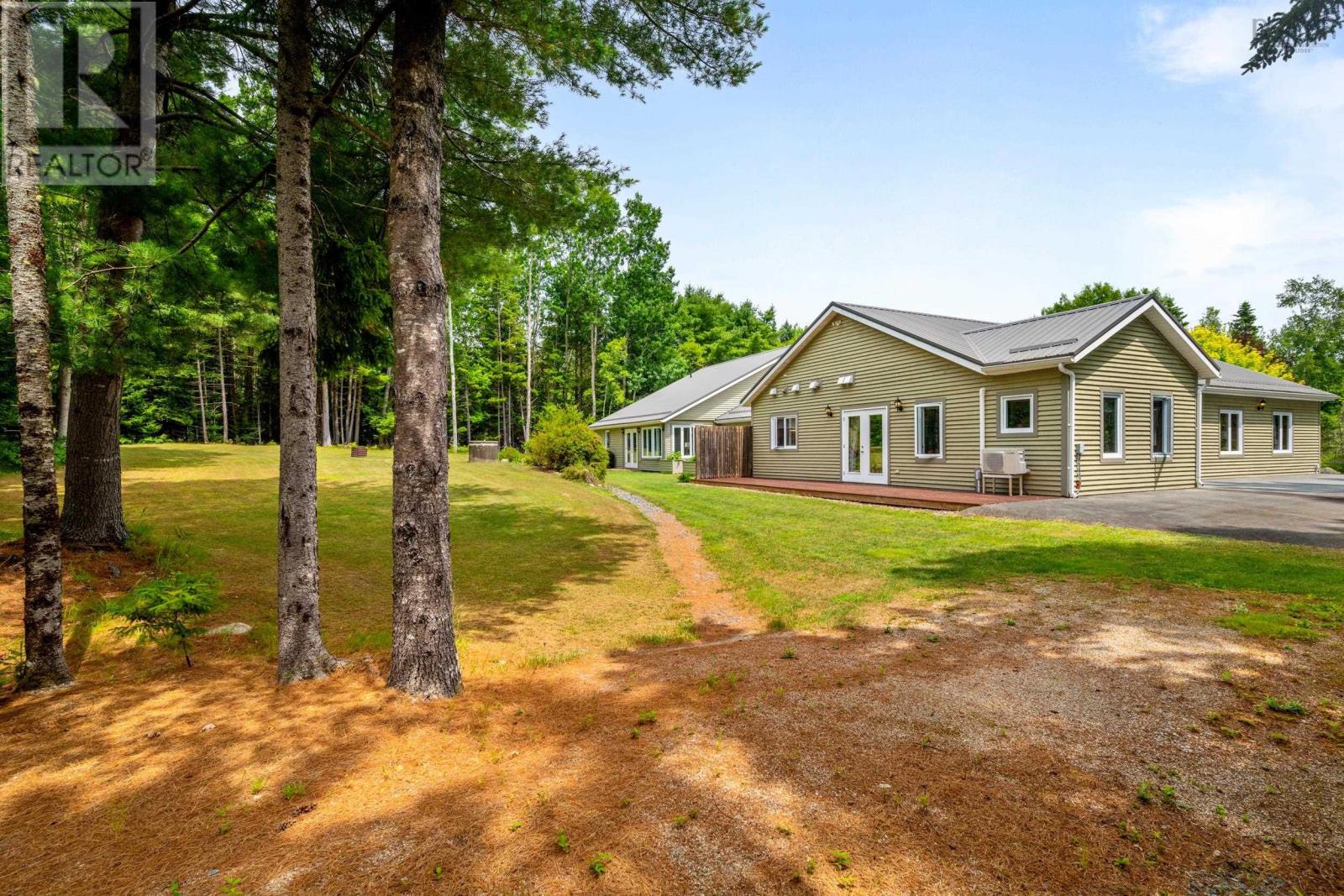 Property 43 of 50 of 532 Oakland Road