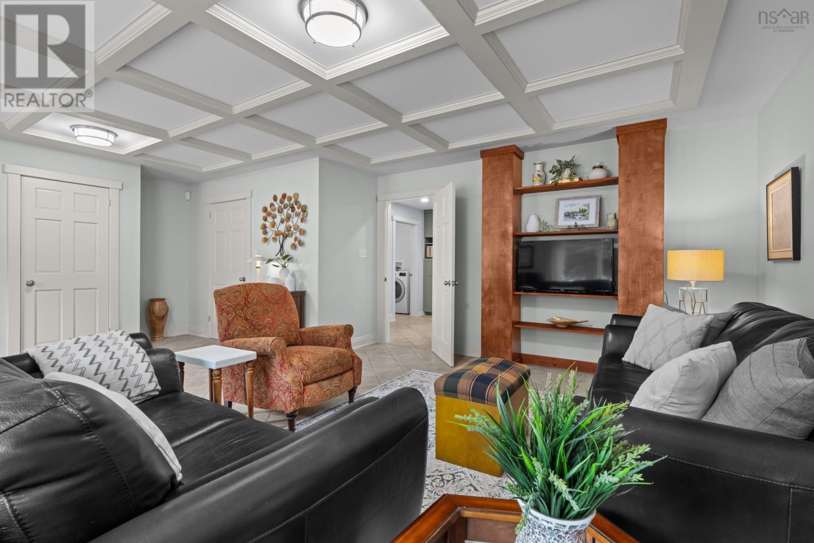 Property 21 of 50 of 532 Oakland Road