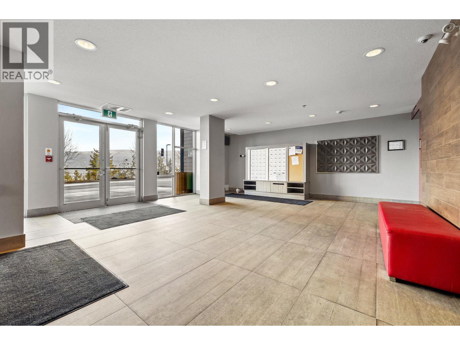 #312 883 Academy Way - 2