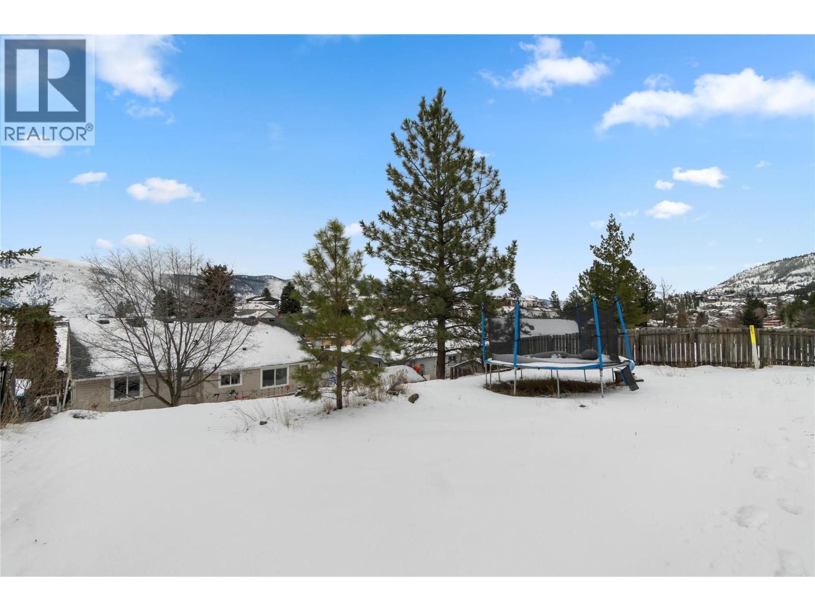 2585 QU'APPELLE Boulevard, Kamloops