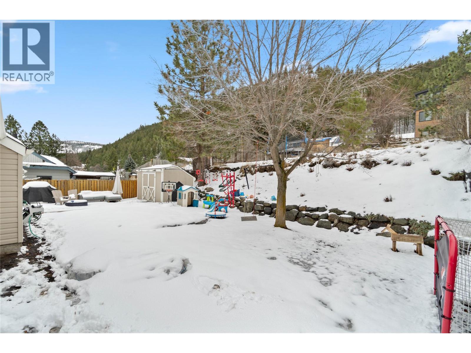 2585 QU'APPELLE Boulevard, Kamloops