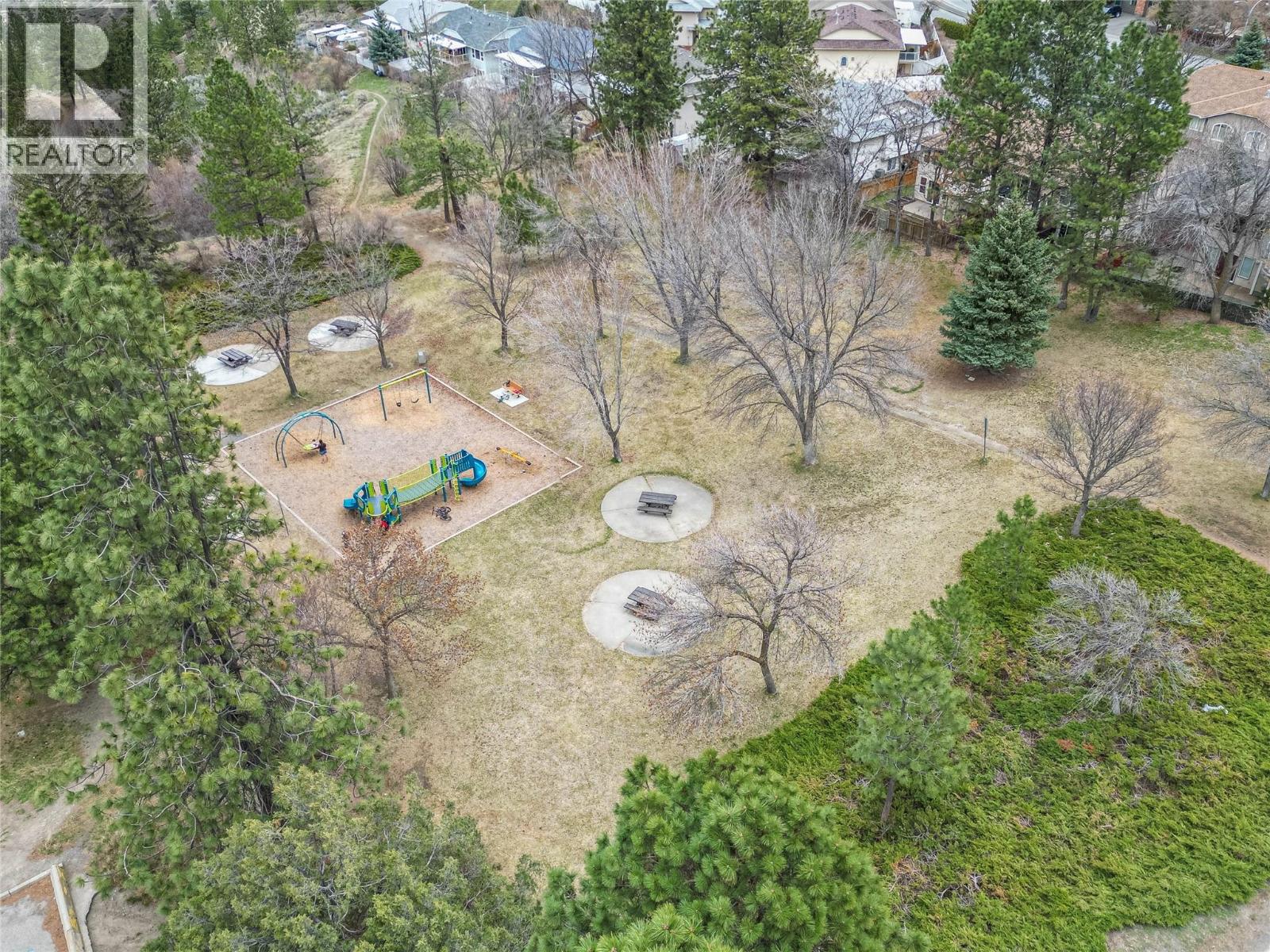 2585 QU'APPELLE Boulevard, Kamloops