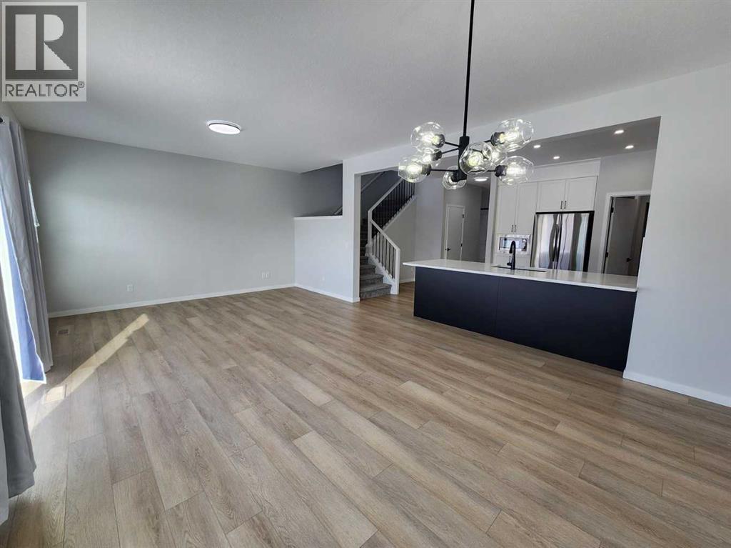 Single Family House for Sale in  Edith Road NW Glacier Ridge Calgary 