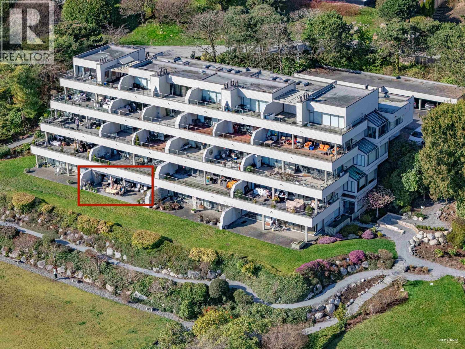 11 2238 FOLKESTONE WAY, West Vancouver