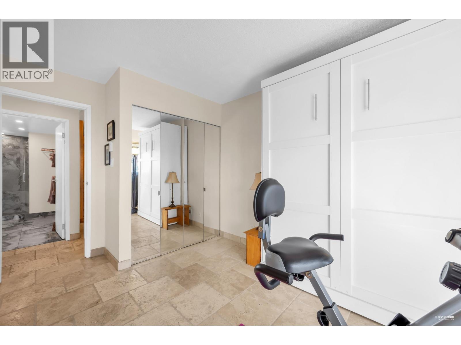 11 2238 FOLKESTONE WAY, West Vancouver