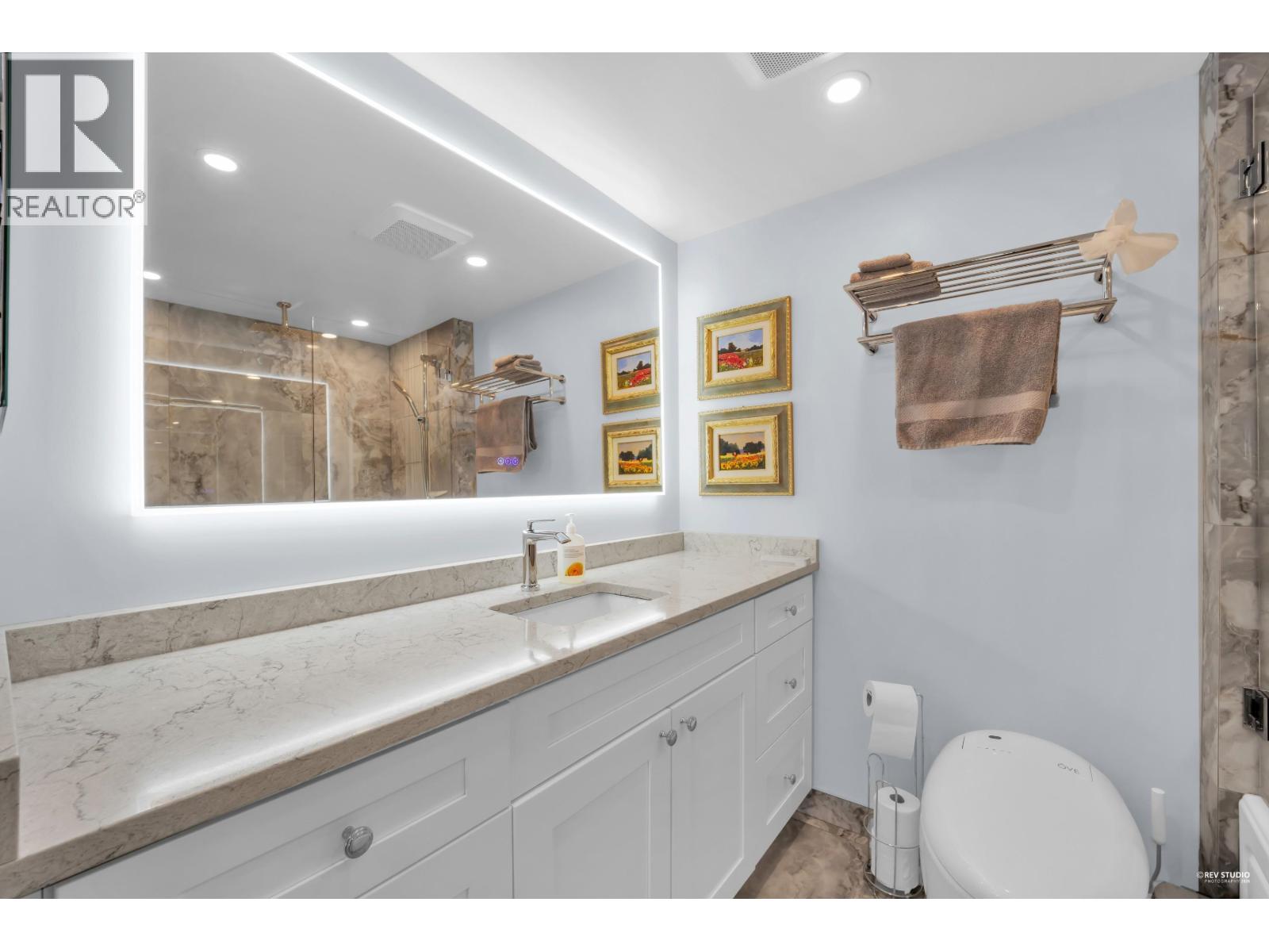 11 2238 FOLKESTONE WAY, West Vancouver