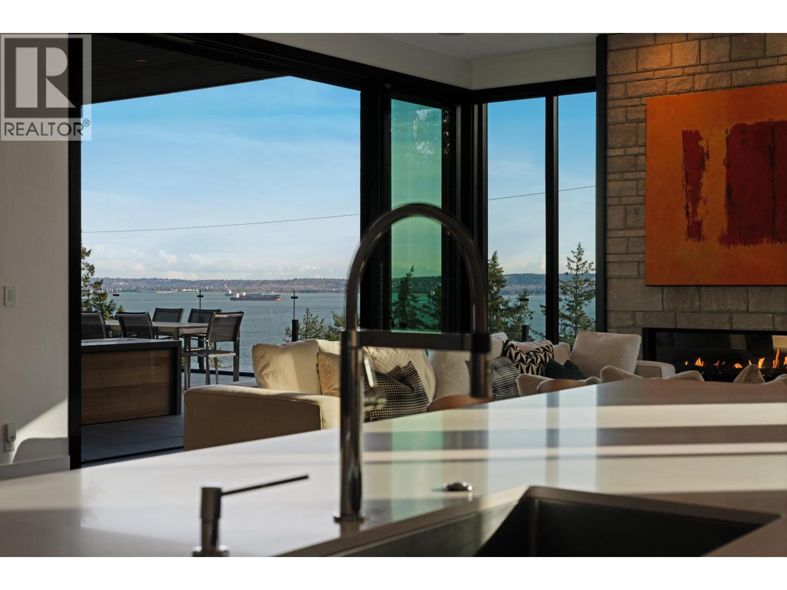 4799 CLOVELLY WALK, West Vancouver