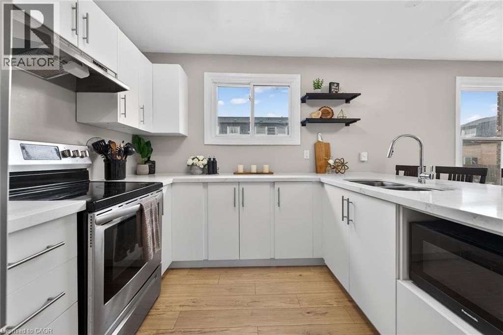 23 ROSEDALE COURT - 12