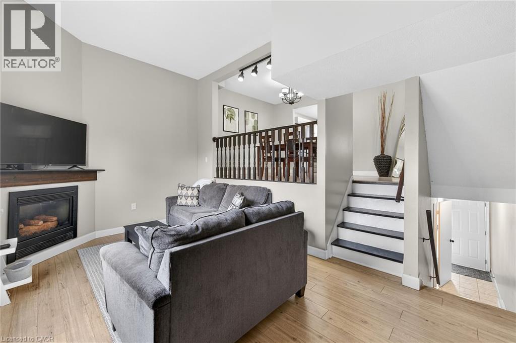 23 ROSEDALE COURT - 5