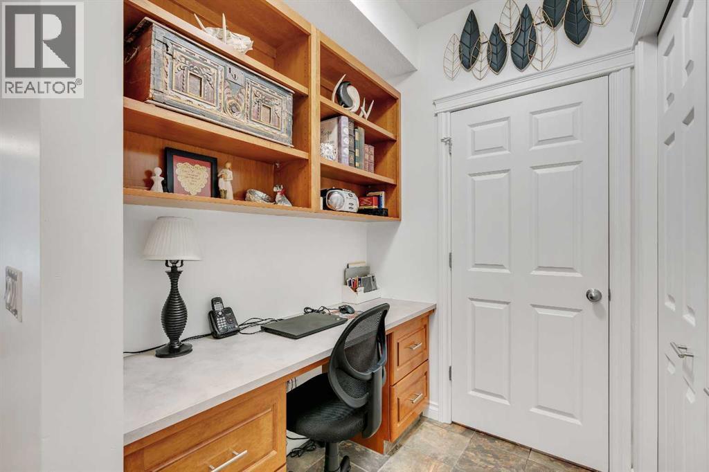 Single Family House for Sale in   Hemlock Crescent SW Spruce Cliff Calgary 