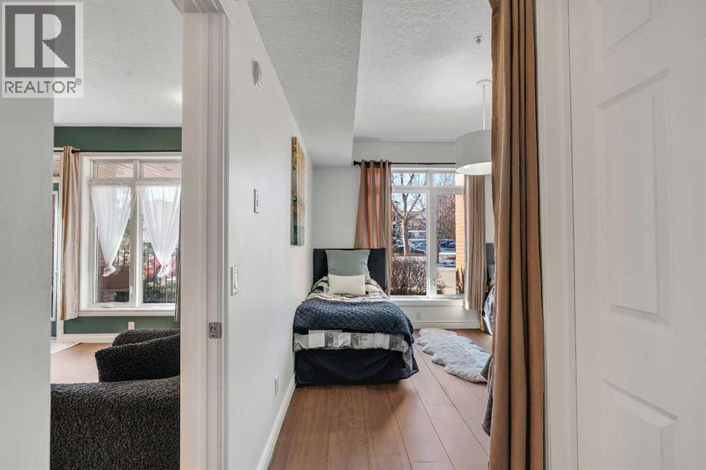 Single Family House for Sale in   Hemlock Crescent SW Spruce Cliff Calgary 