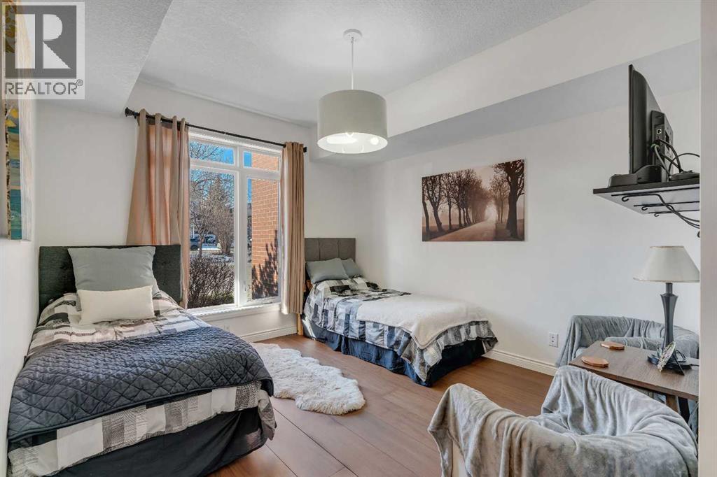 Single Family House for Sale in   Hemlock Crescent SW Spruce Cliff Calgary 