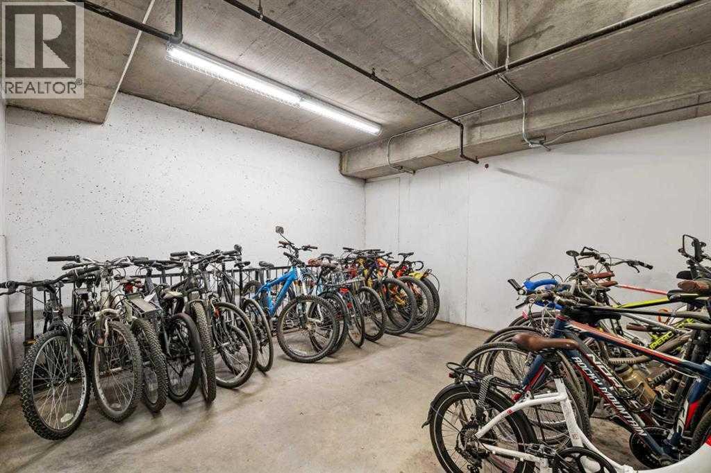 Single Family House for Sale in   Hemlock Crescent SW Spruce Cliff Calgary 