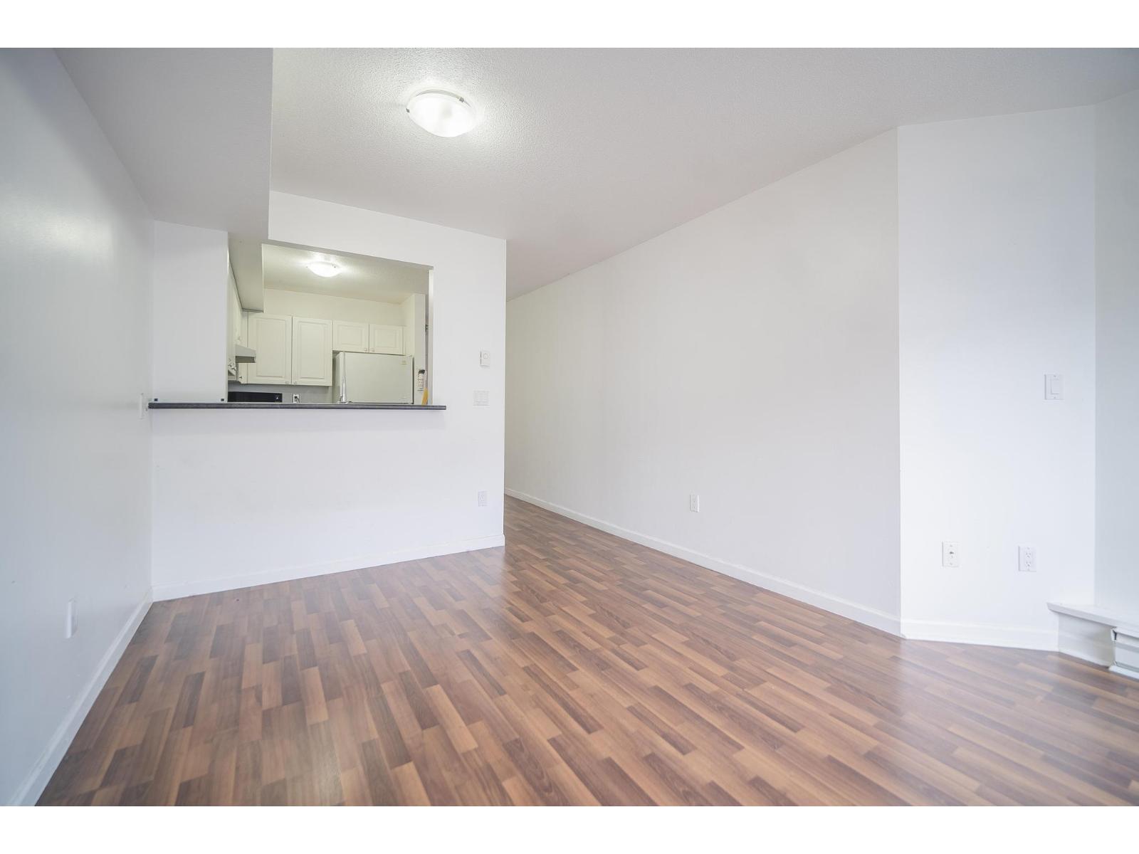 111 14355 103 AVENUE, Surrey